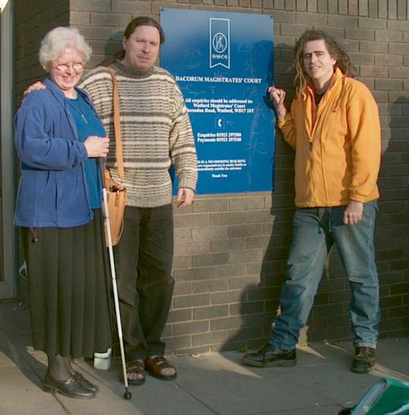 Ciaron O'Reilly, Susan Clarkson and Scott Albrecht (centre) 28 March 2002 outside Dacorum magistrates court after their hearing.