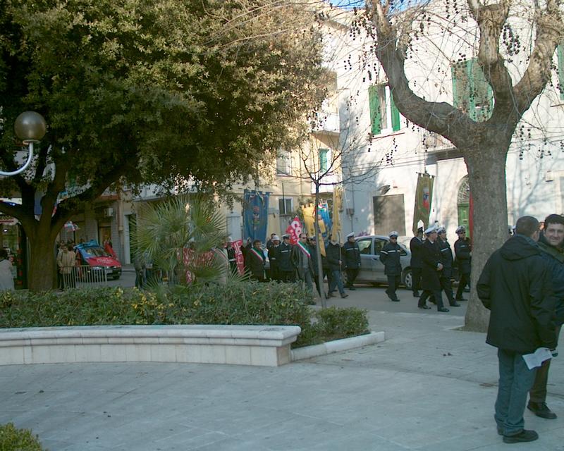 18/64 Iraq war demonstration Gioia del Colle, Italy, 5 April 2003