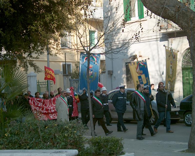 19/64 Iraq war demonstration Gioia del Colle, Italy, 5 April 2003