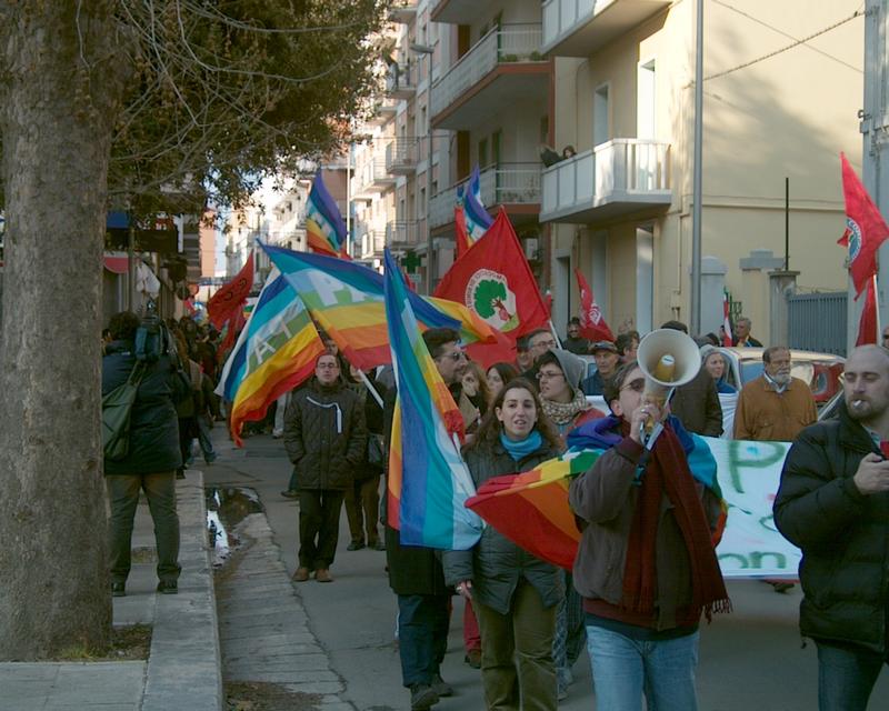 29/64 Iraq war demonstration Gioia del Colle, Italy, 5 April 2003