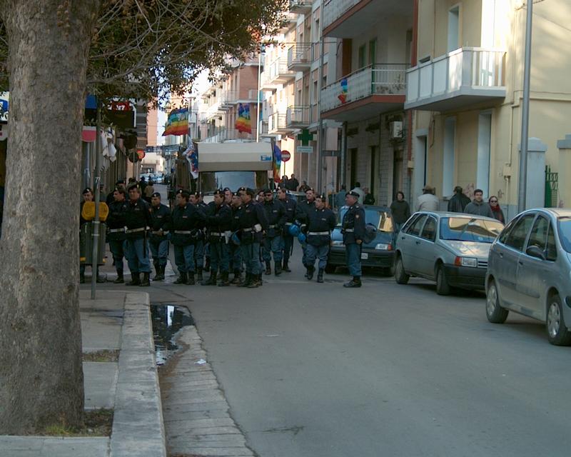 37/64 Iraq war demonstration Gioia del Colle, Italy, 5 April 2003
