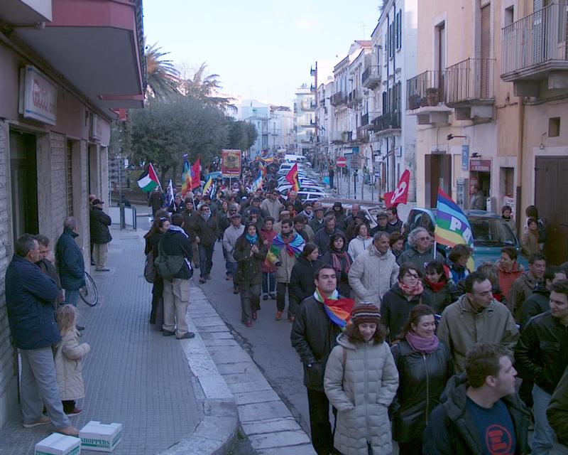 48/64 Iraq war demonstration Gioia del Colle, Italy, 5 April 2003