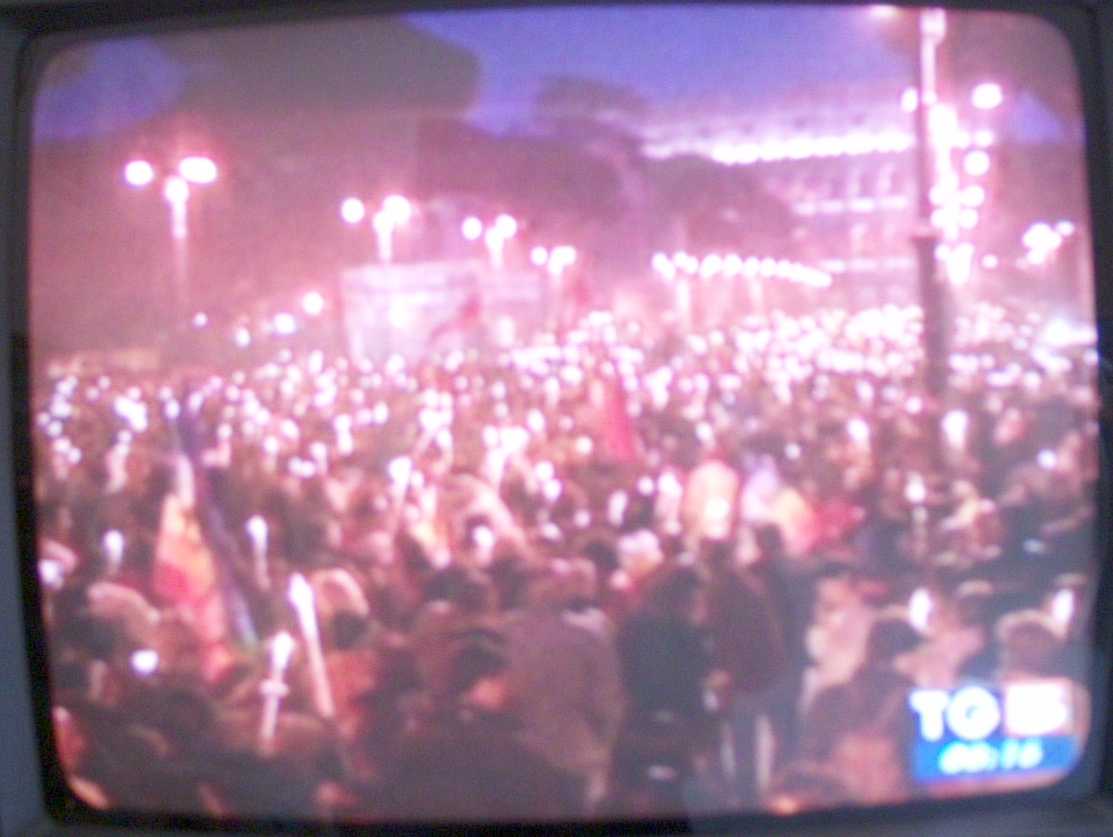 10/12 Iraq war demonstrations on TV in Italy, 21 March 2003