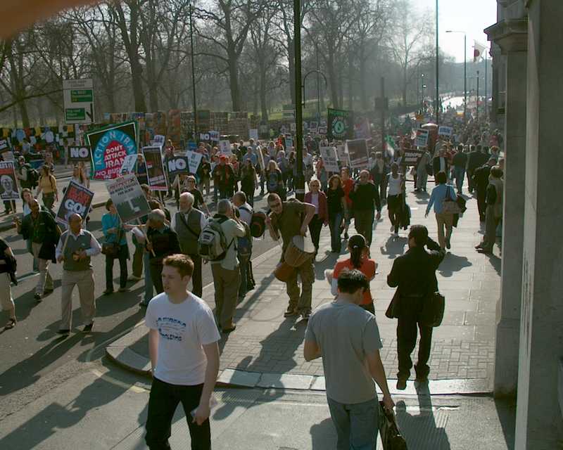 Iraq war demonstration, London 19 March 2005, in Picadilly 14:29:33