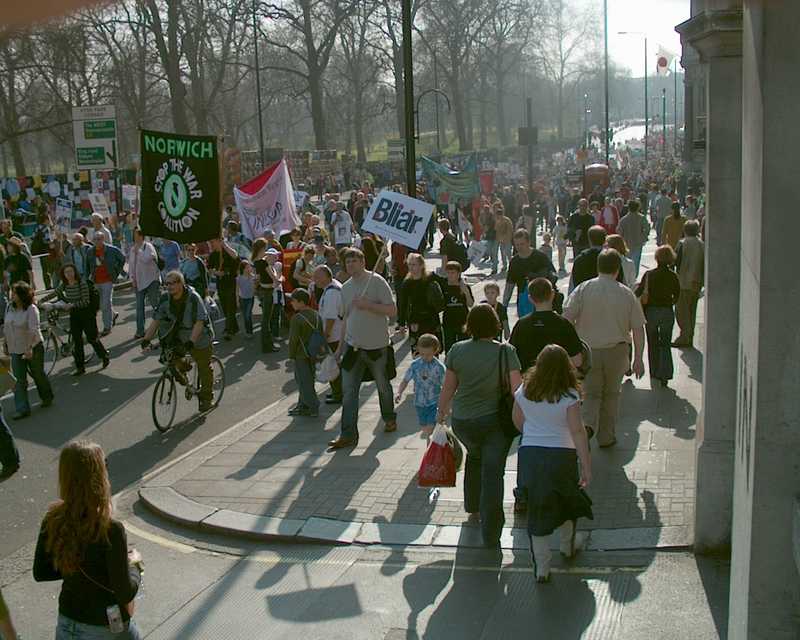 Iraq war demonstration, London 19 March 2005, in Picadilly 14:29:58