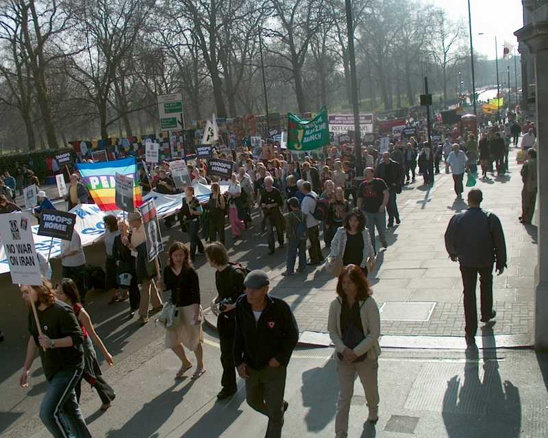 Iraq war demonstration, London 19 March 2005, in Picadilly 14:31:20