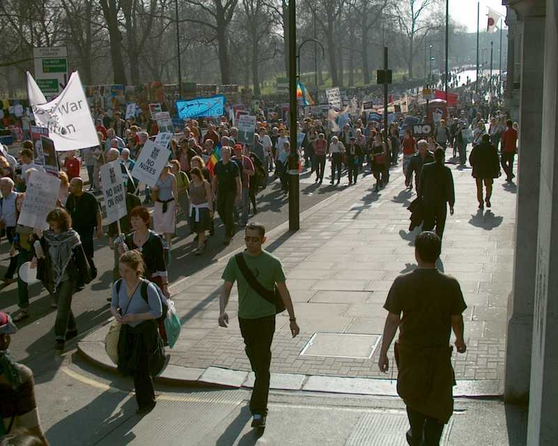 Iraq war demonstration, London 19 March 2005, in Picadilly 14:43:01