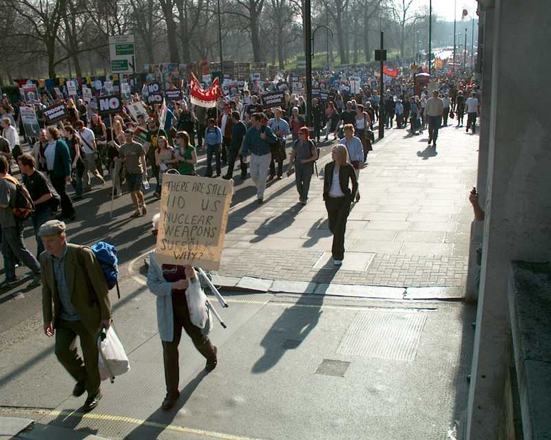 Iraq war demonstration, London 19 March 2005, in Picadilly 14:57:16