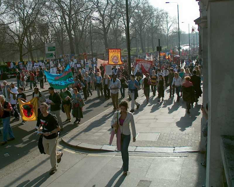 Iraq war demonstration, London 19 March 2005, in Picadilly 14:58:34