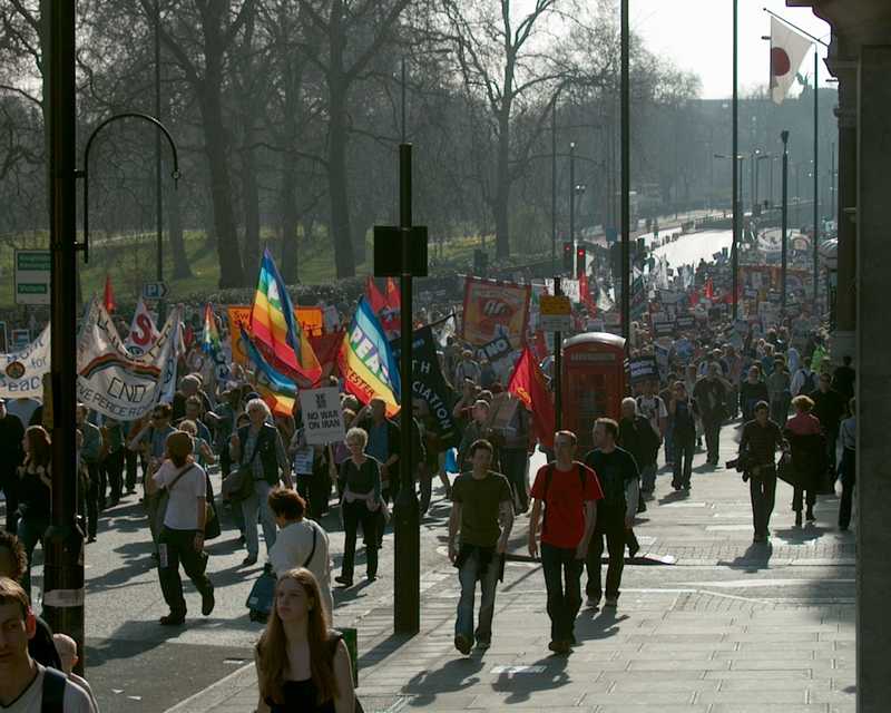 Iraq war demonstration, London 19 March 2005, in Picadilly 14:58:52
