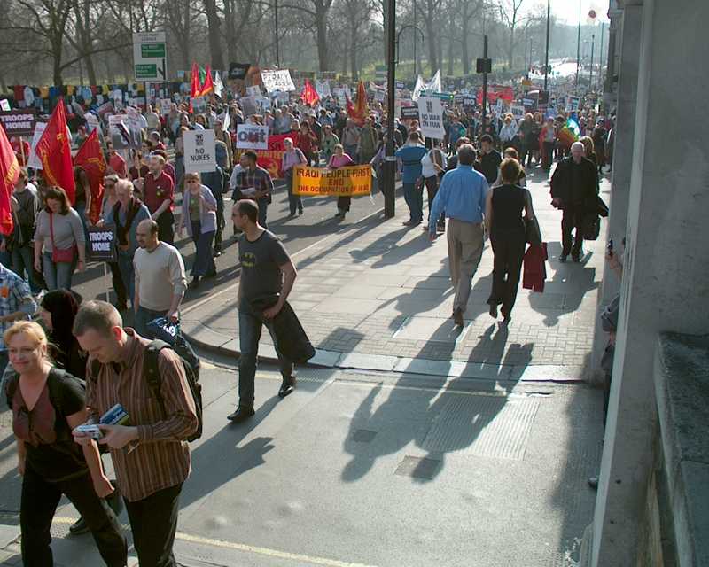 Iraq war demonstration, London 19 March 2005, in Picadilly 15:00:08
