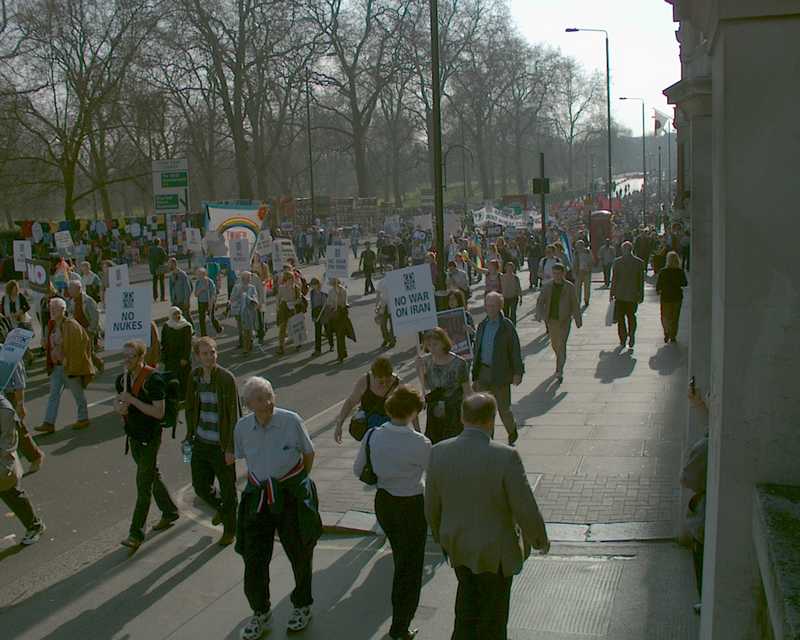Iraq war demonstration, London 19 March 2005, in Picadilly 15:02:02