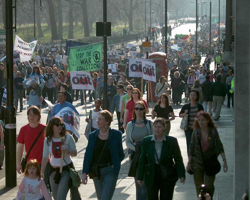 Iraq war demonstration, London 19 March 2005, in Picadilly 15:05:07