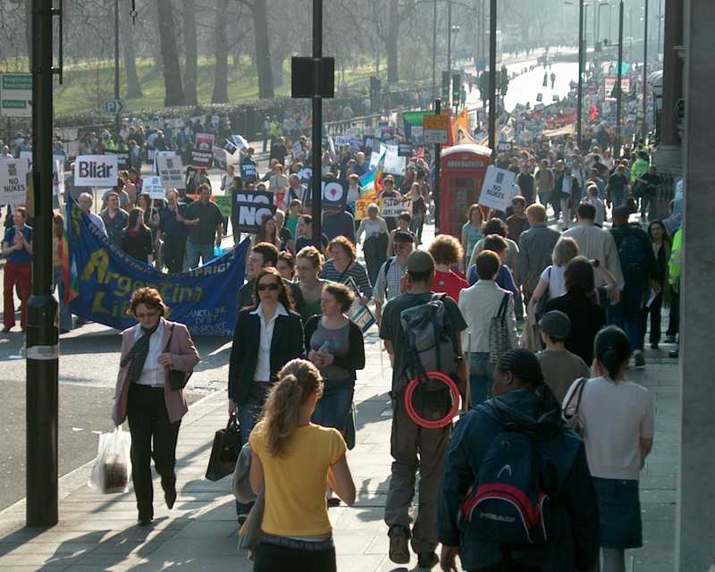 Iraq war demonstration, London 19 March 2005, in Picadilly 15:05:41