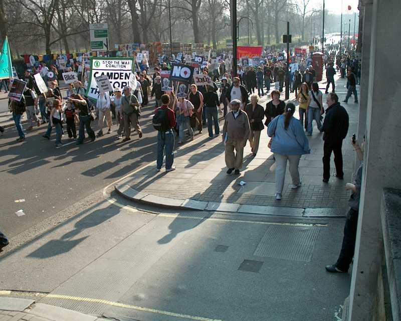 Iraq war demonstration, London 19 March 2005, in Picadilly 15:08:36