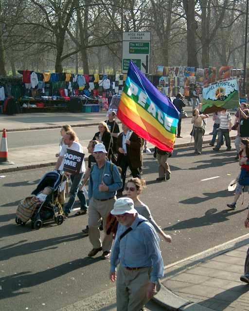 Iraq war demonstration, London 19 March 2005, in Picadilly 15:10:10