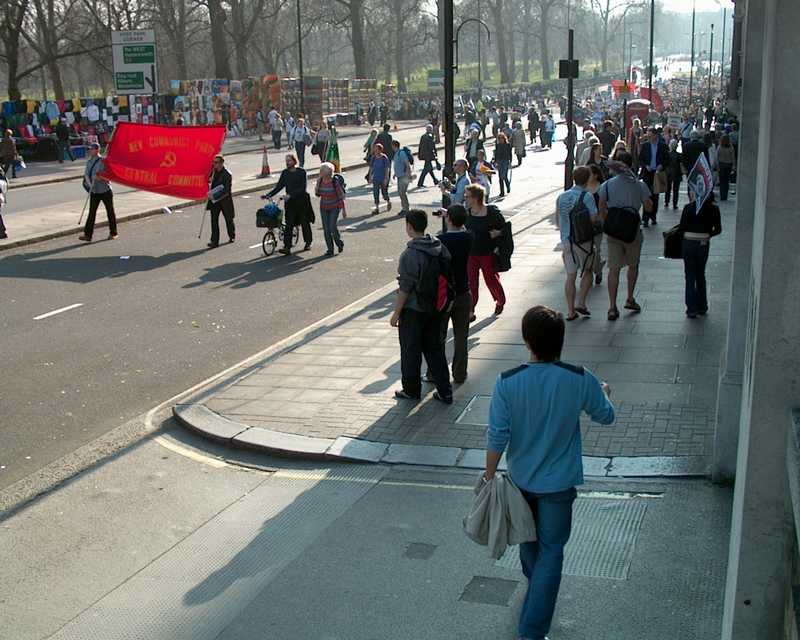 Iraq war demonstration, London 19 March 2005, in Picadilly 15:10:51
