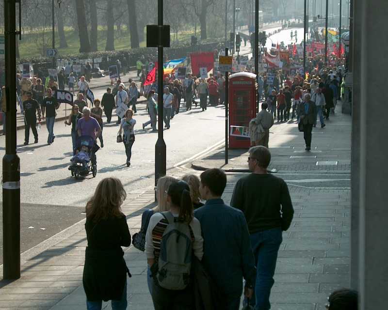 Iraq war demonstration, London 19 March 2005, in Picadilly 15:13:50