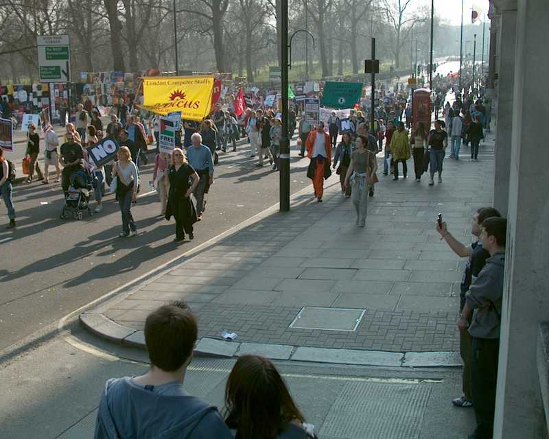 Iraq war demonstration, London 19 March 2005, in Picadilly 15:16:14