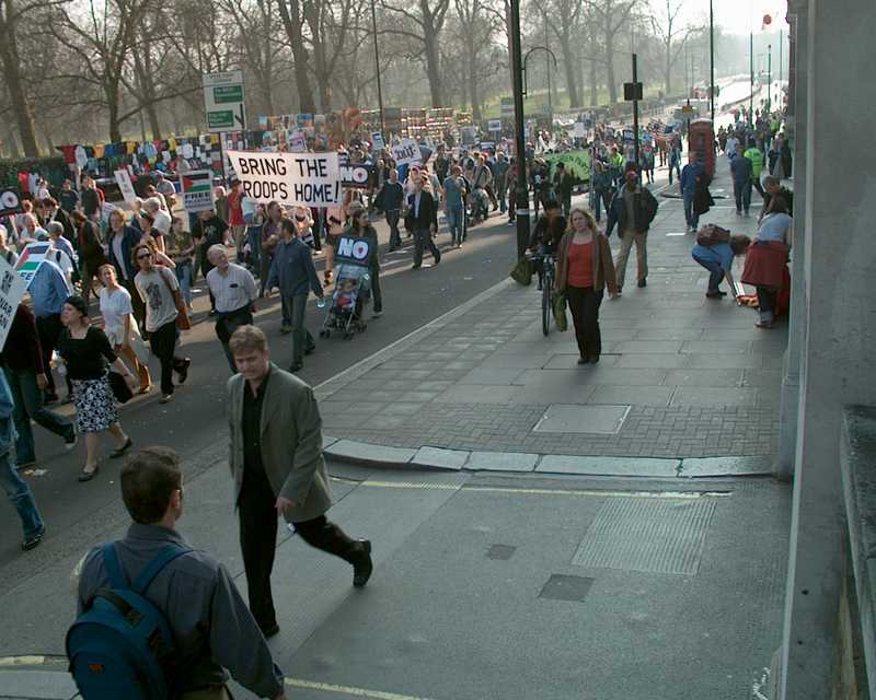 Iraq war demonstration, London 19 March 2005, in Picadilly 15:27:13