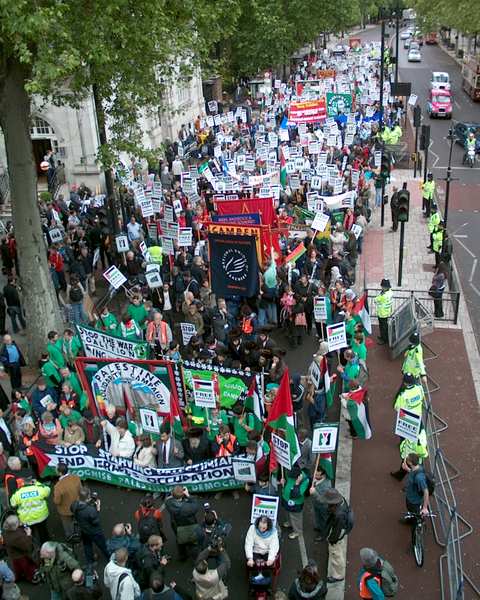 Palestine demonstration assembling at Embankment London, 20 May 2006 11:58:28 GMT 
