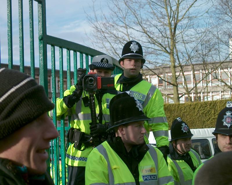 Demonstration at Northwood HQ, 19 Jan 2003 12:54:55