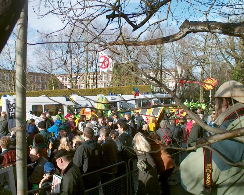 Demonstration at Northwood HQ, 19 Jan 2003 12:59:46