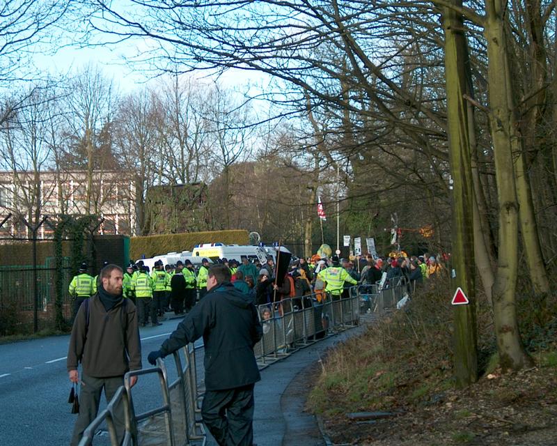 Demonstration at Northwood HQ, 19 Jan 2003 13:29:34