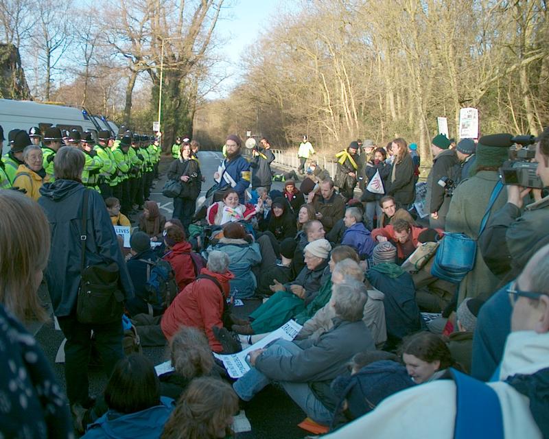 Demonstration at Northwood HQ, 19 Jan 2003 15:08:45