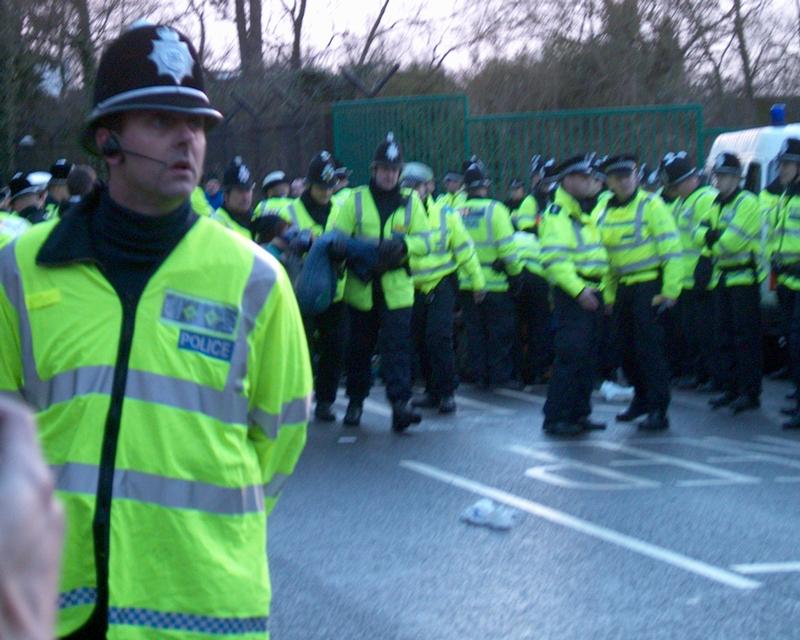 Demonstration at Northwood HQ, 19 Jan 2003 15:42:55