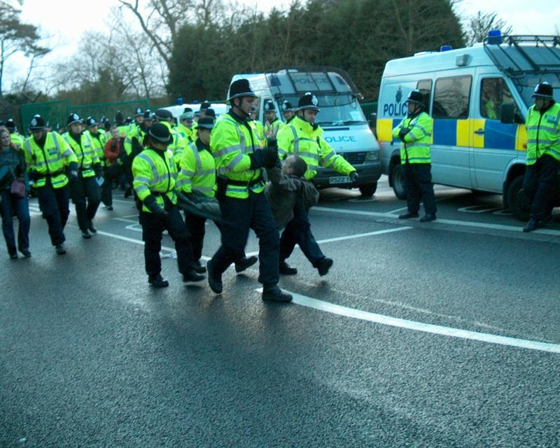 Demonstration at Northwood HQ, 19 Jan 2003 16:01:59