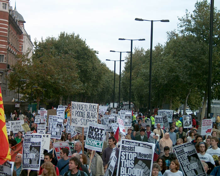 13/82 Iraq war demonstration, London 28 Sep 2002 14:24:48