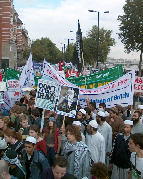 17/82 Iraq war demonstration, London 28 Sep 2002 14:28:52