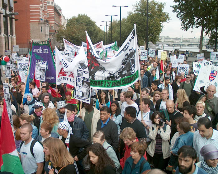 19/82 Iraq war demonstration, London 28 Sep 2002 14:29:56