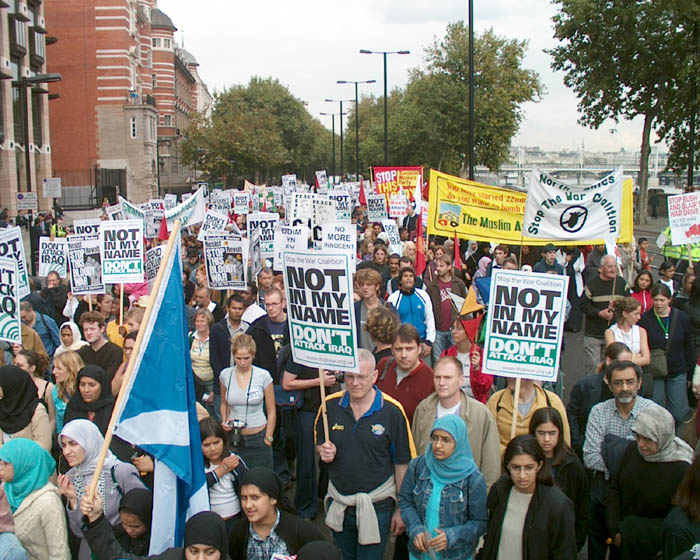 21/82 Iraq war demonstration, London 28 Sep 2002 14:31:47