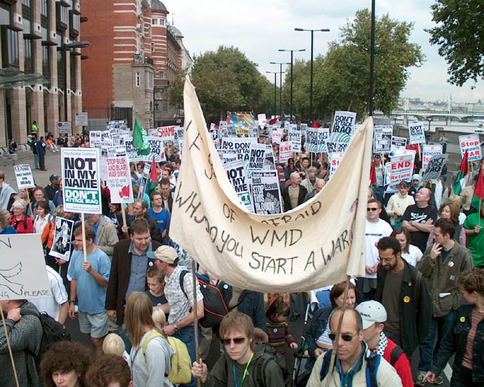 23/82 Iraq war demonstration, London 28 Sep 2002 14:33:30