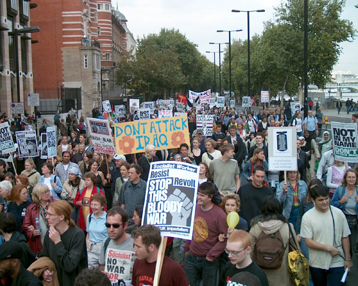 33/82 Iraq war demonstration, London 28 Sep 2002 14:41:40