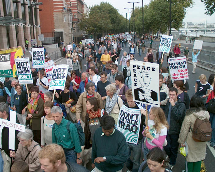 43/82 Iraq war demonstration, London 28 Sep 2002 14:52:51