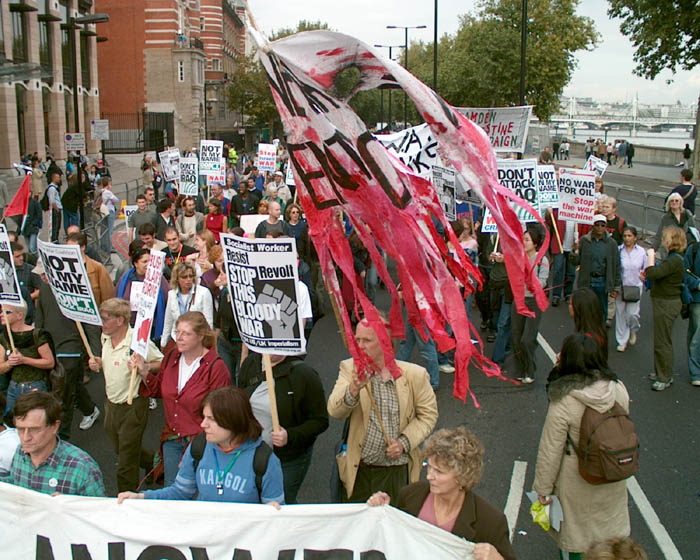 45/82 Iraq war demonstration, London 28 Sep 2002 14:54:53