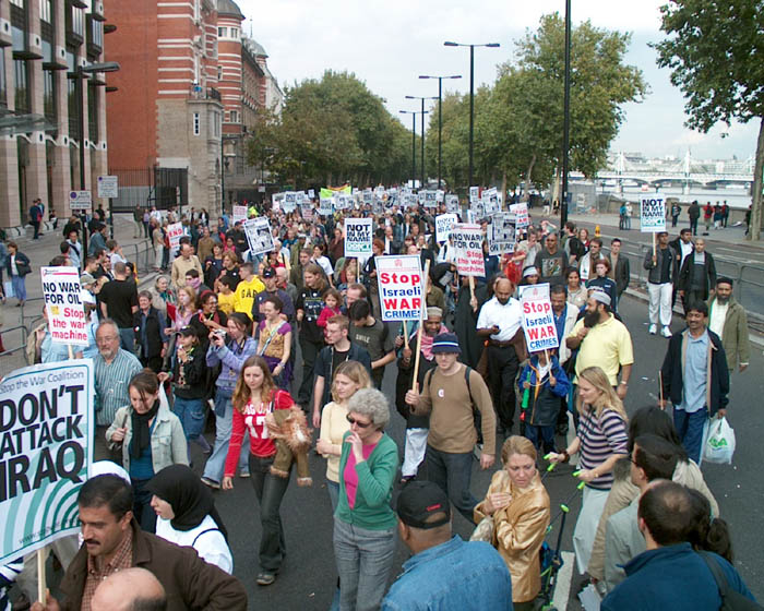 48/82 Iraq war demonstration, London 28 Sep 2002 15:00:07