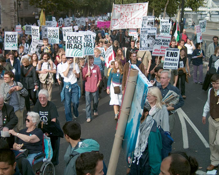 51/82 Iraq war demonstration, London 28 Sep 2002 15:04:34