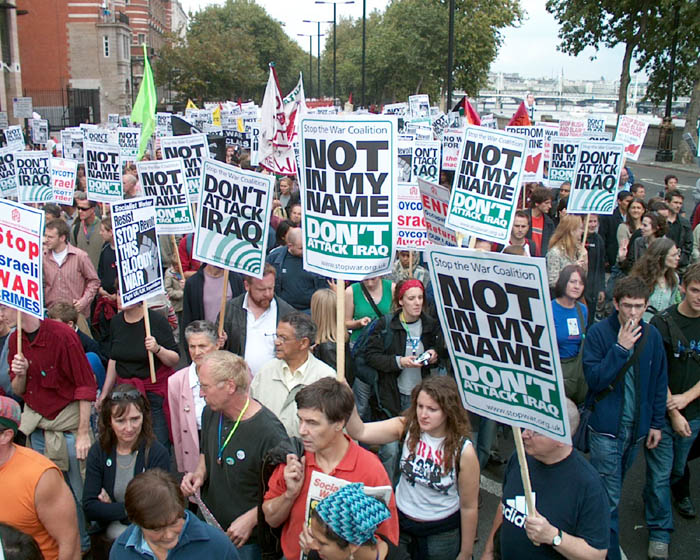 62/82 Iraq war demonstration, London 28 Sep 2002 15:32:46