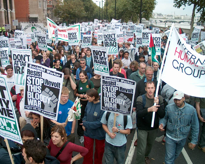 64/82 Iraq war demonstration, London 28 Sep 2002 15:35:00