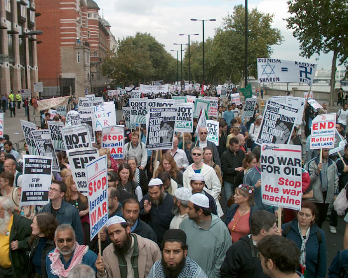 65/82 Iraq war demonstration, London 28 Sep 2002 15:35:52