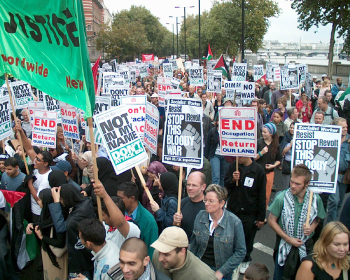 67/82 Iraq war demonstration, London 28 Sep 2002 15:39:27